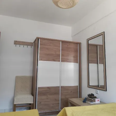 Nautica Vanilla Deluxe Maisonette 3