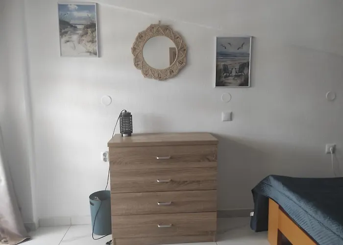 Nautica Vanilla Maisonette 3